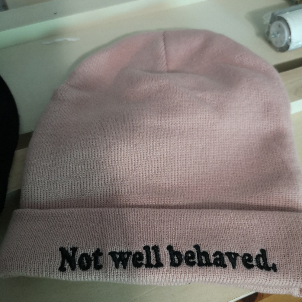 🌸 NWT KSwiss & MTTM beanie🌸
